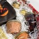 Idée cadeau de Noël pour adulte : Le panier garni gourmand, une valeur sûre pour Noël